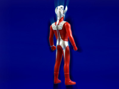 ウルトラマンタロウ・リアビュー