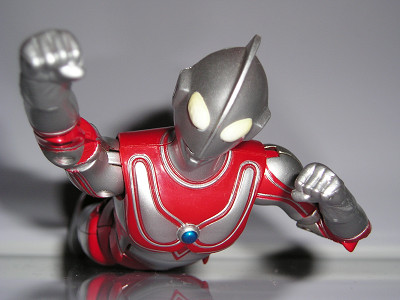 ウルトラ超合金・帰ってきたウルトラマン 03